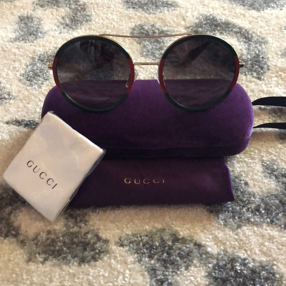 Gucci Striped Round Sunglasses